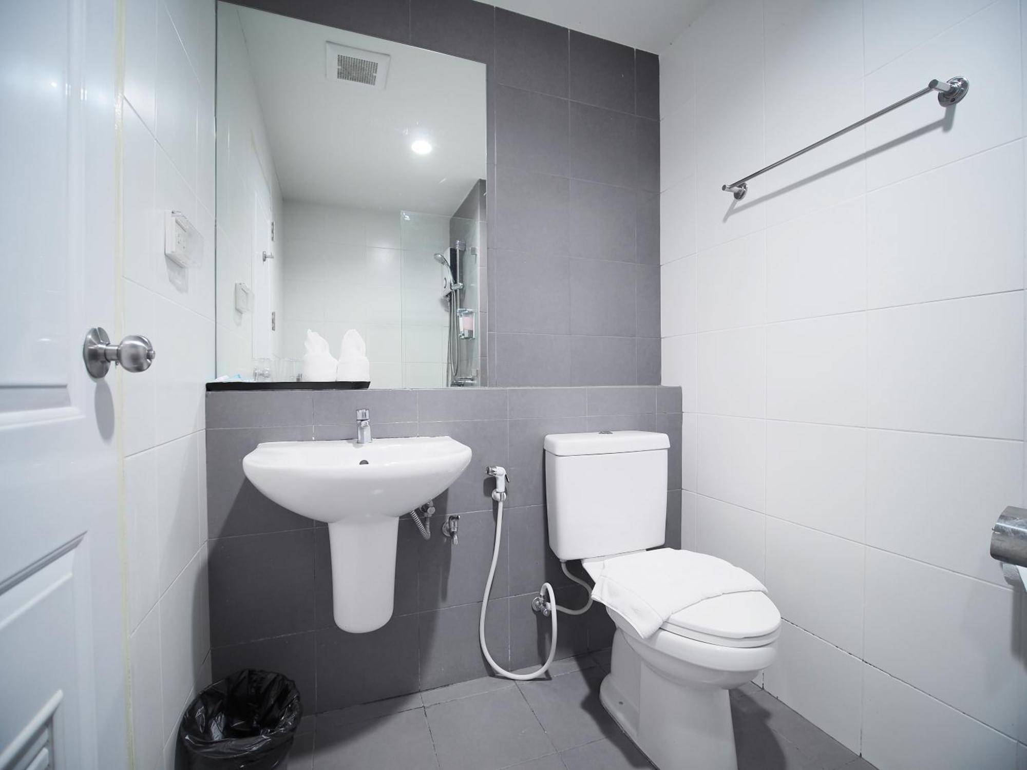 Fortune D Hotel Лей Екстер'єр фото